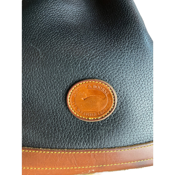 Dooney & Bourke Drowstring Bucket Bag / A2215116 Made In U.S.A - Picture 2 of 16
